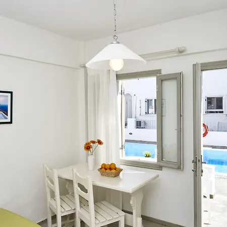 Otel Nissos Thira