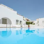 Nissos Thira 2*
