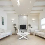 Nissos Thira Hotel Firá