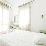 Nissos Thira Hotel 2*
