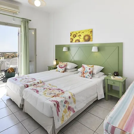 Nissos Thira Hotel 2*
