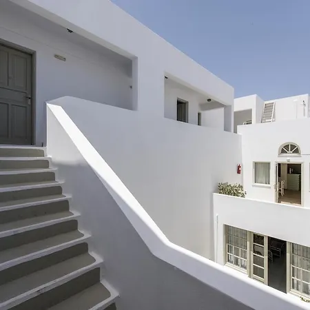 Nissos Thira 2*