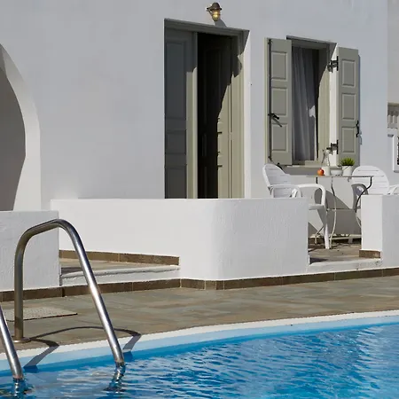 Hotel Nissos Thira 2*