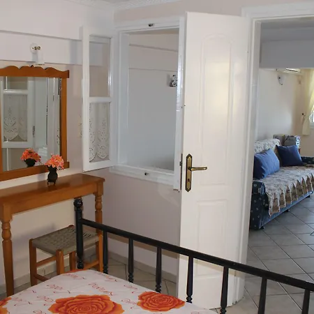 Nissos Thira فندق ثيرا