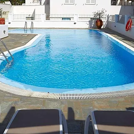 Otel Nissos Thira