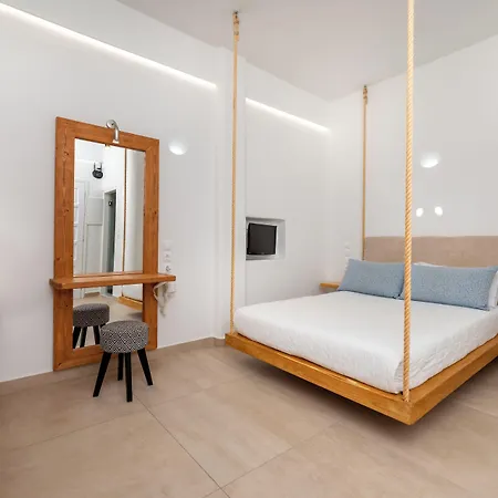 Nissos Thira Hotel