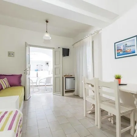 Nissos Thira Hotel 2*