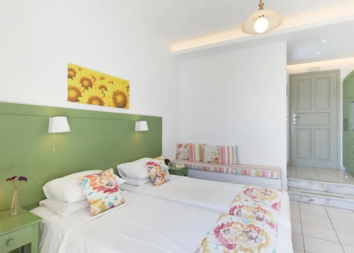 Hotel Nissos Thira 2*