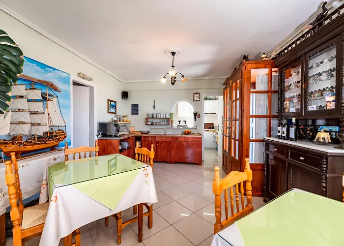 Hotel Nissos Thira Firá