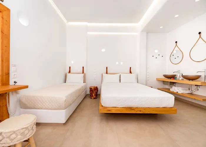 Hotel Nissos Thira 2*