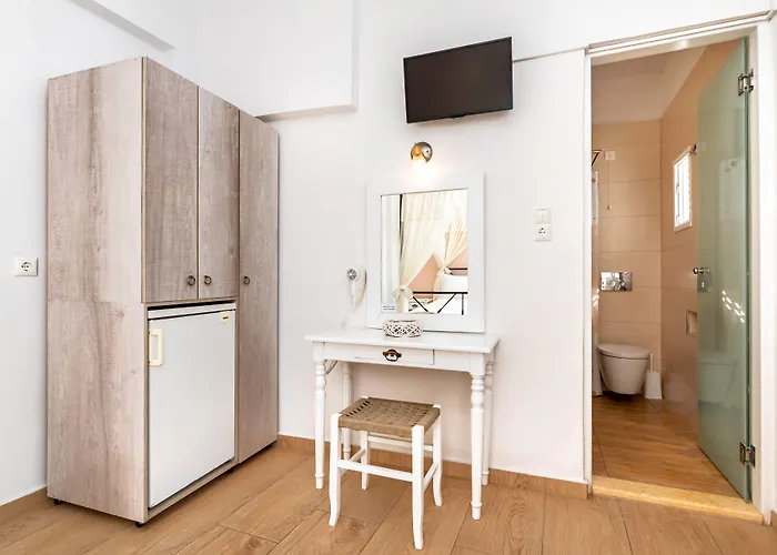 Nissos Thira Hotel 2*