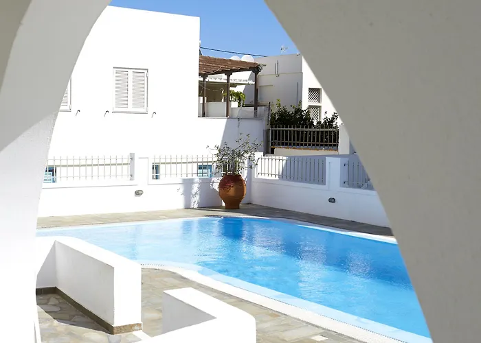 Hotel Nissos Thira 2*