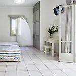 Nissos Thira Fira (Santorini)