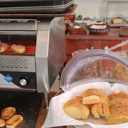 Nissos Thira Тира