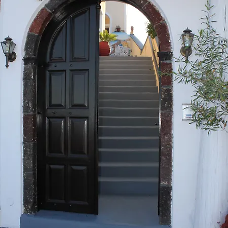 Hotel Nissos Thira 2*