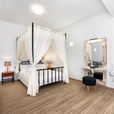 Nissos Thira Тира