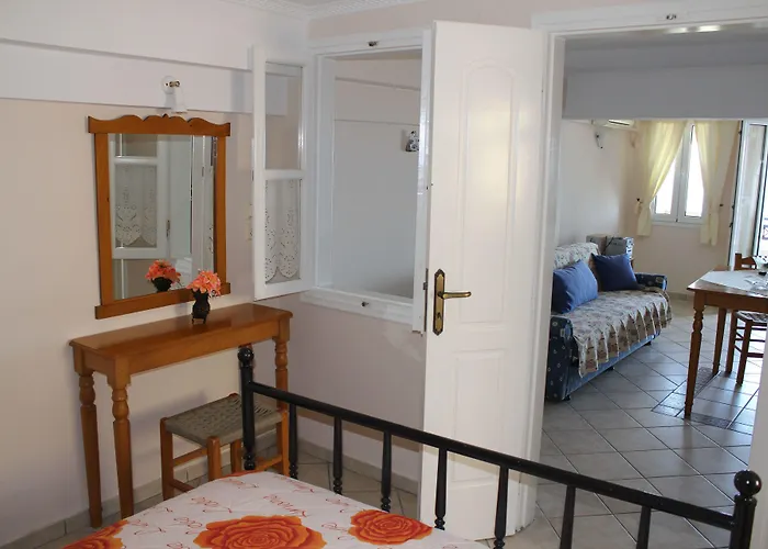 Nissos Thira فندق ثيرا