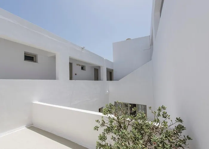 Nissos Thira 2* ثيرا